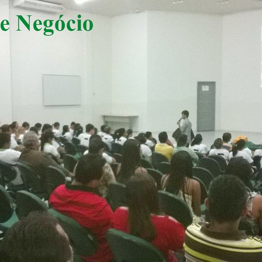 #39566 4º Papo de Negócio foi realizado no auditório do Campus