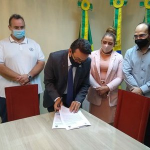 #40969 IFRN e Ufersa fecham convênio para capacitação de servidores