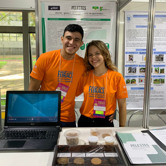 #41462 Estudantes do Campus são finalistas da maior feira de ciência e engenharia do Brasil