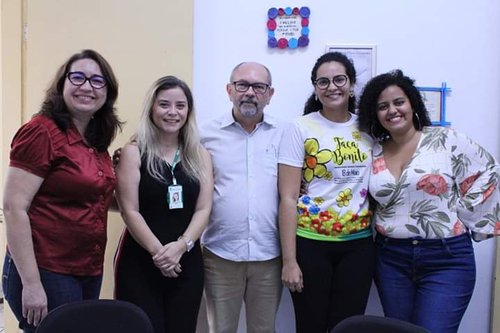 Vanessa (de crachá) representou o Campus na inauguração da Biblioteca Clara Camarão, no Casemi, Zona Norte de Natal