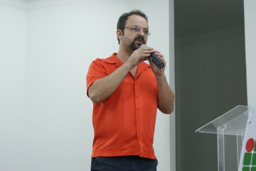 O professor Pablo Capistrano tratou do cenário histórico e político que ensejaram os recentes protestos pelo país