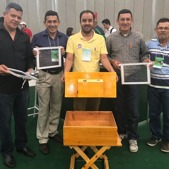 #41837 Premiado produto feito para melhorar renda e qualidade de vida de apicultores