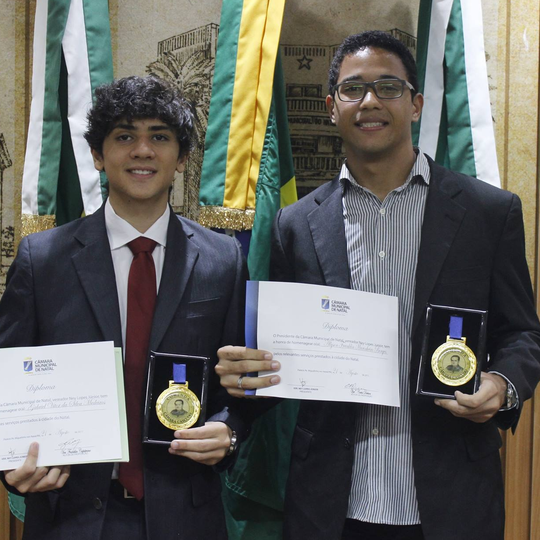 #42118 Estudantes do Campus recebem Medalha Câmara Cascudo