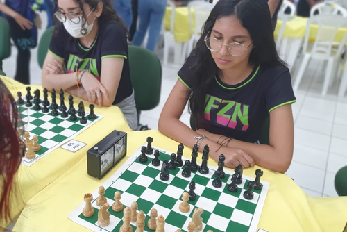 Projeto de aprendizado e prática de xadrez realiza competição