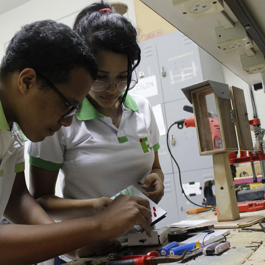 #42507 Estudantes participam de congresso nacional de pesquisa e inovação