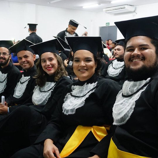 #42637 Concluintes de Licenciatura e Marketing participam de colação de grau
