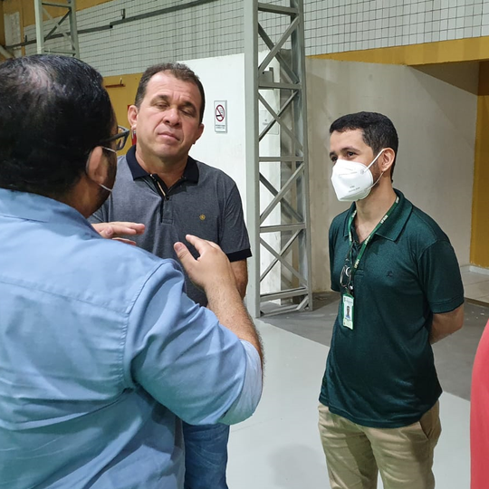 #42704 Diretor participa de assembleia para discutir problema do transporte em Natal