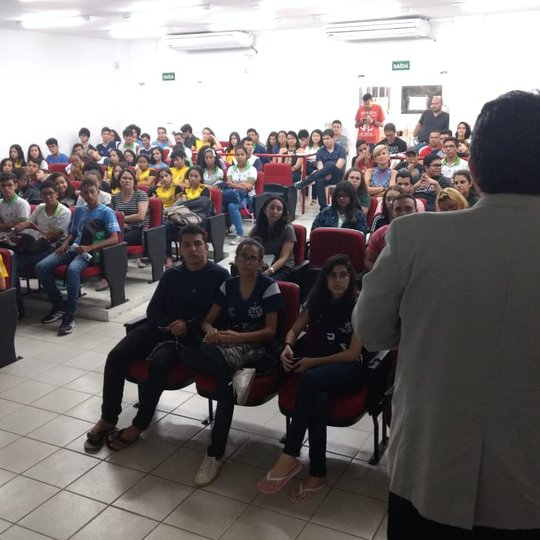 #42713 Campus recebe palestra do Centro de Valorização da Vida