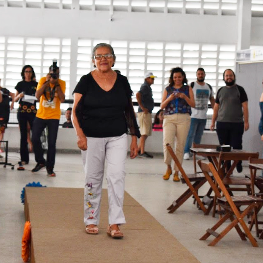#42778 Incubadora promove desfile com peças feitas por artesãs da Grande Natal