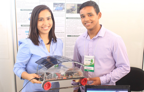 Maraysa e Iago foram selecionados para evento científico na cidade de Guadalajara, no México, em 2015