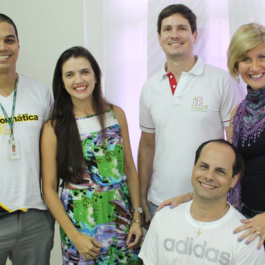 #43037 Artigo de professores é aceito para publicação em revista internacional