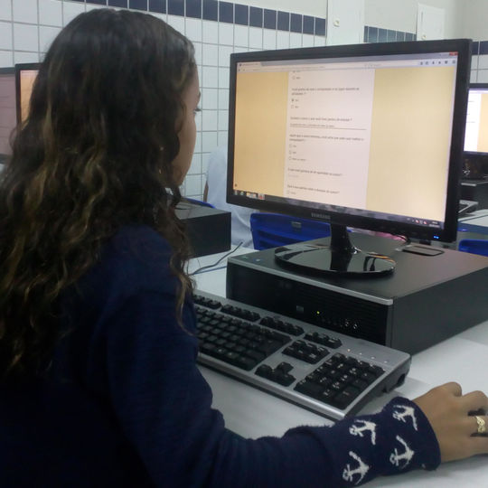#43041 Projeto une campi e leva letramento digital a crianças carentes