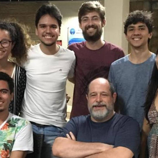 #43119 Estudantes e professor publicam artigo científico em periódico internacional