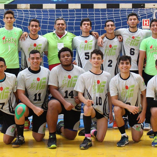 #43374 Atletas do Campus são destaque da equipe campeã do handebol