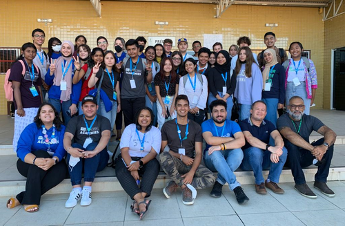 Grupo de 28 estudantes estrangeiros está desde julho no Brasil