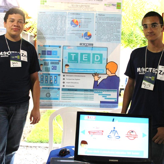 #43474 Alunos conquistam credenciamento para feira de tecnologia em São Paulo