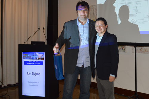 Bruno (direita) participou da IEEE EAIS 2016 na condição de coordenador geral do evento