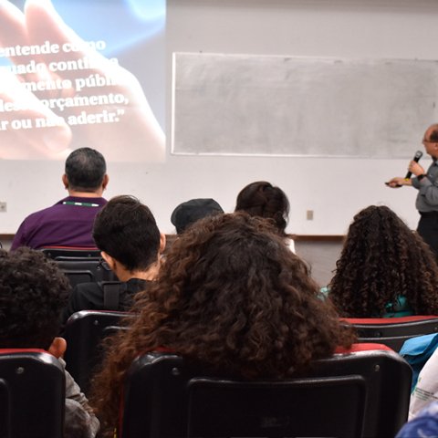 #43574 Reitor reúne alunos e servidores para discutir sobre o Programa Future-se