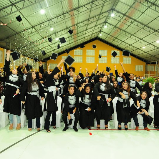 #43637 Em noite de chuva e festa, Campus forma mais 74 técnicos de nível médio