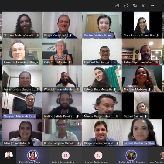 #43802 Concluintes de cursos superiores participam de colação de grau virtual