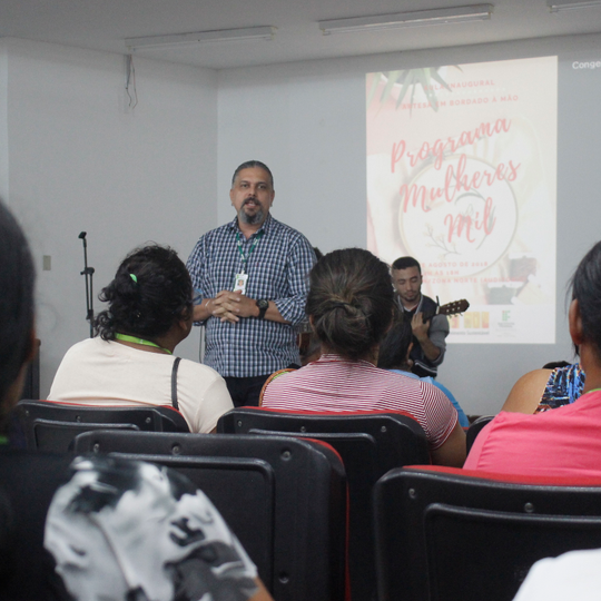 #43861 Mulheres Mil realiza aula inaugural do curso de Artesã em Bordado à Mão
