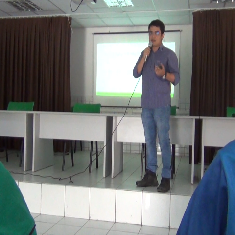 #4390 Representante da empresa Geobase ministra palestra no Campus Ipanguaçu