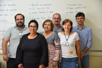 Equipe da Proex recebeu visitantes no IFRN. Denise Momo (à direita), coordenadora da IFSol no Campus, participou do encontro
