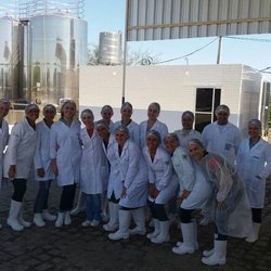 #44248 Alunos do Curso Superior de Tecnologia em Alimentos visitam a empresa Água Santa Cruz em Cruzeta/RN.