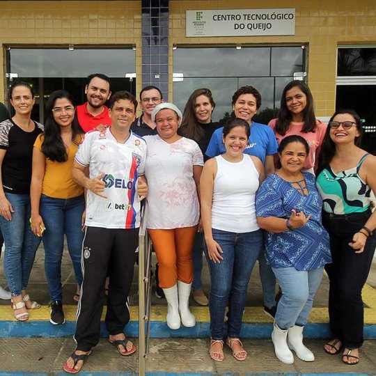 #44282 Curso de Especialização em Ciência e Tecnologia de Alimentos realiza aulas práticas nas instalações da unidade industrial