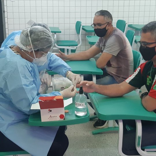 #45334 Campus Currais Novos realiza testagem da Covid-19 em servidores e terceirizados.