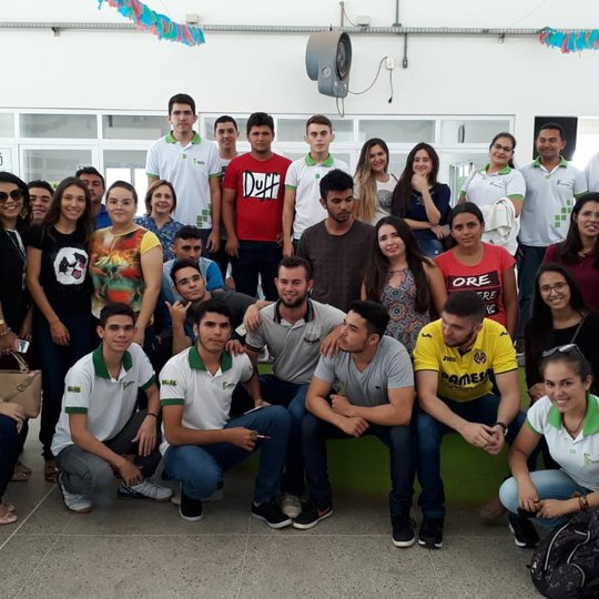 #45642 Discentes da licenciatura em química de visitam a UFERSA