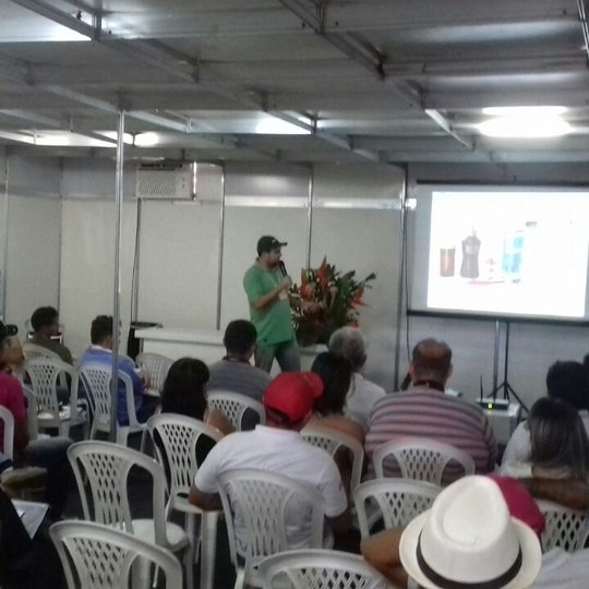 #45858 Docente do Campus Apodi ministrou palestras na Festa do Boi 2016