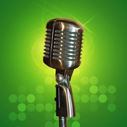 #46000 Alunos do Curso Técnico em Zootecnia promovem programa de rádio sobre prevenção de doenças 