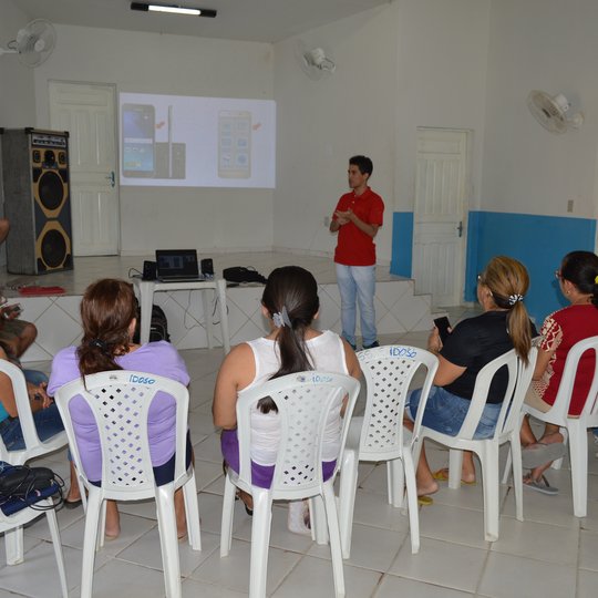 #46074 Inclusão digital de idosos com o uso de smartphones