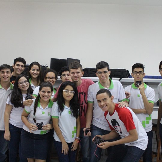 #46164 Campus Apodi realiza oficina de construção de um aerogerador portátil