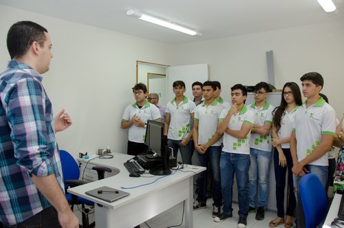Estudantes de Informática em visita à UFERSA