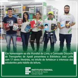 #47093 Em homenagem ao dia do Livro, Comissão Discente de Transporte Escolar presenteia Biblioteca José Leite com livros novos