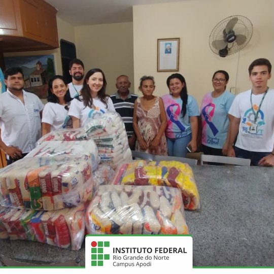 #47540 Campus faz entrega dos alimentos arrecadados na II Corrida pela vida