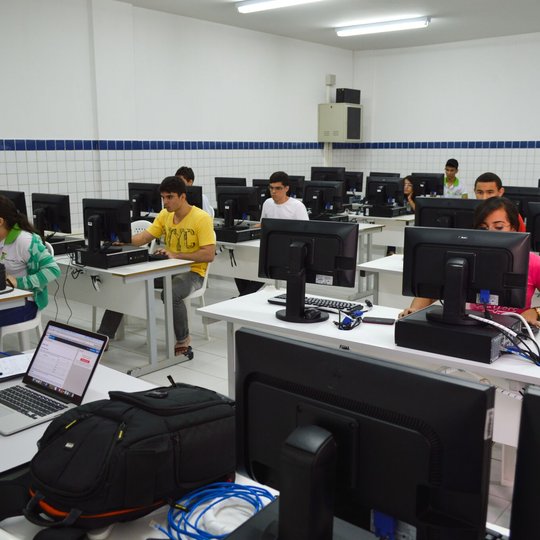 #47606 Alunos de Informática participam de competição nacional de algoritmos