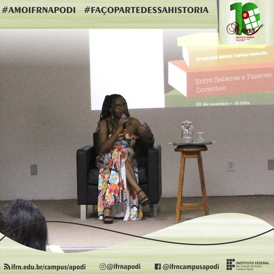 #47752 Professora realiza lançamento do seu livro para comunidade acadêmica do Campus Apodi