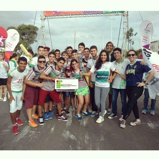 #48054 Estudantes e Servidores representam IFRN no revezamento da Tocha Olímpica em Mossoró