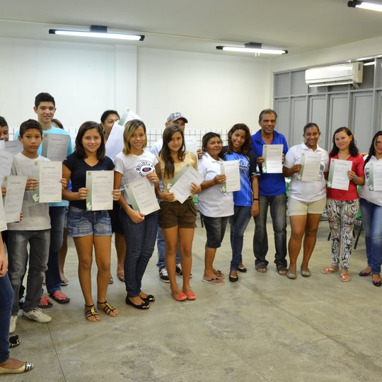 #48133 Alunos do projeto Conectando-se ao Futuro recebem certificação