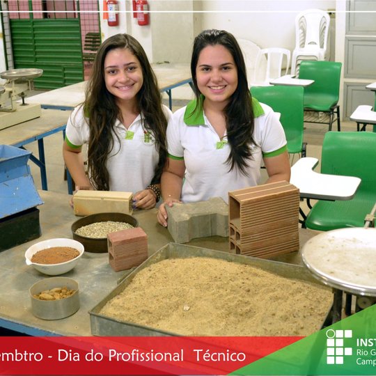 #48244 Campus presta homenagem aos Profissionais Técnicos de Nível Médio