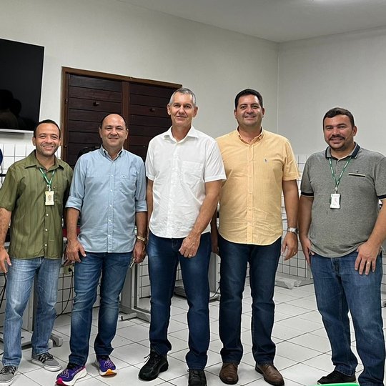 #4833 Laboratório Maker recebe visita de representantes do pólo ceramista do Vale do Açu
