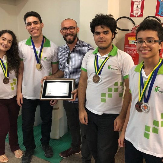 #48551 Alunos do Campus Mossoró foram premiados na OBFEP