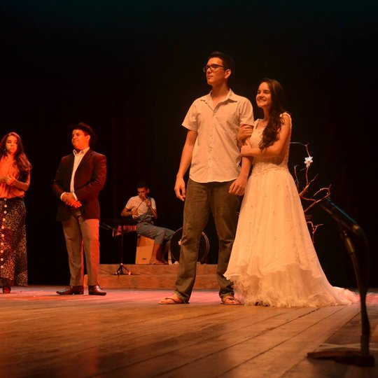 #48789 Grupo de Teatro ANDALUZ é parabenizado pela Diretora Ana Luiza Palhano