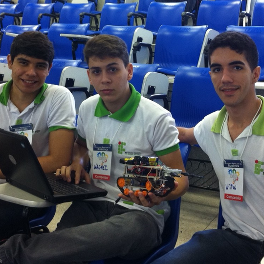 #48909 Alunos do Câmpus Mossoró recebem Menção Honrosa na OBR