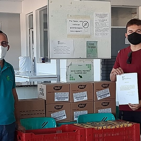 #48985 Campus doa mais de 160 pacotes de aveia e achocolatado à APRUCS