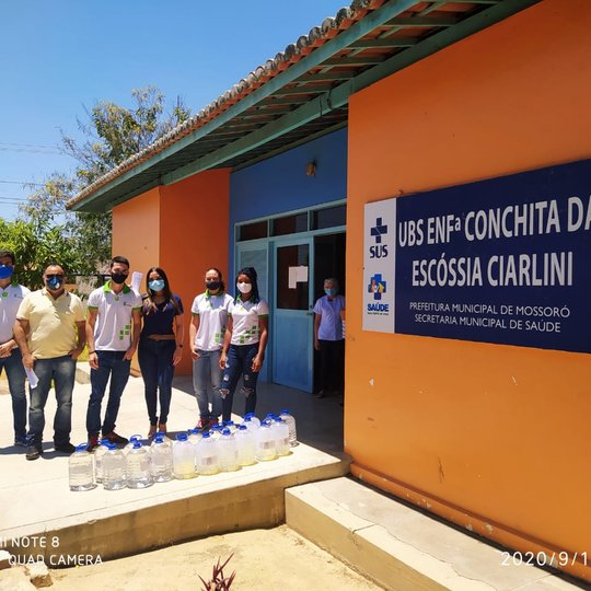 #49061 Equipe do Campus Mossoró doa álcool 70 para Unidade Básica de Saúde Enfermeira Conchita da Escossia Ciarlini