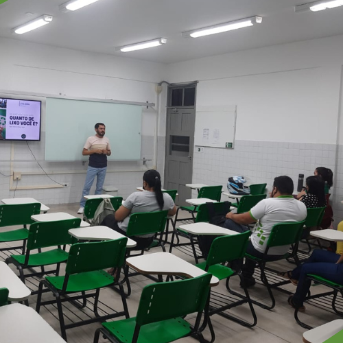 #49099 Embaixador do Instituto Lixo Zero Brasil e coordenador do Lixo Zero Mossoró visita o Campus